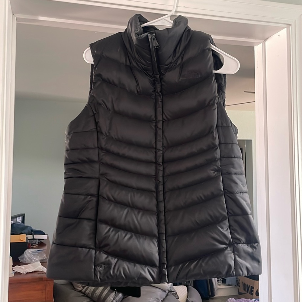WOMENS NORTH FACE VEST